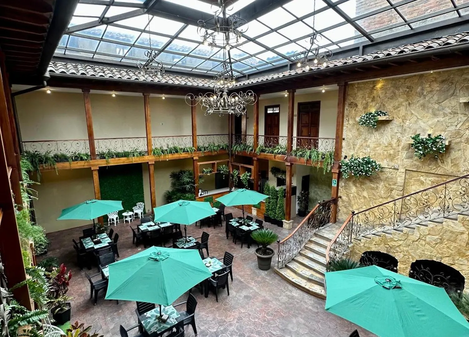 **** Hotel Nass Central Garden Cuenca Ecuador
